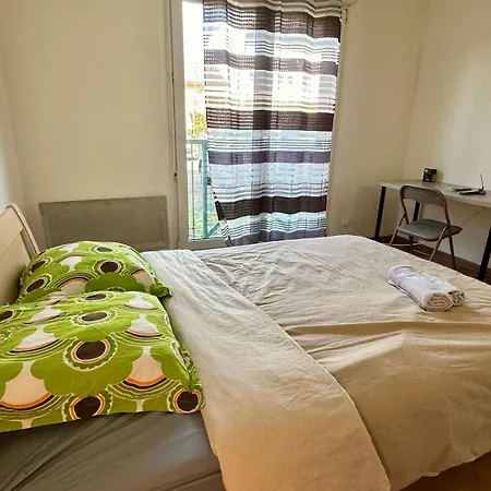 Appartement Equipe Avec Parking Numero 8 *